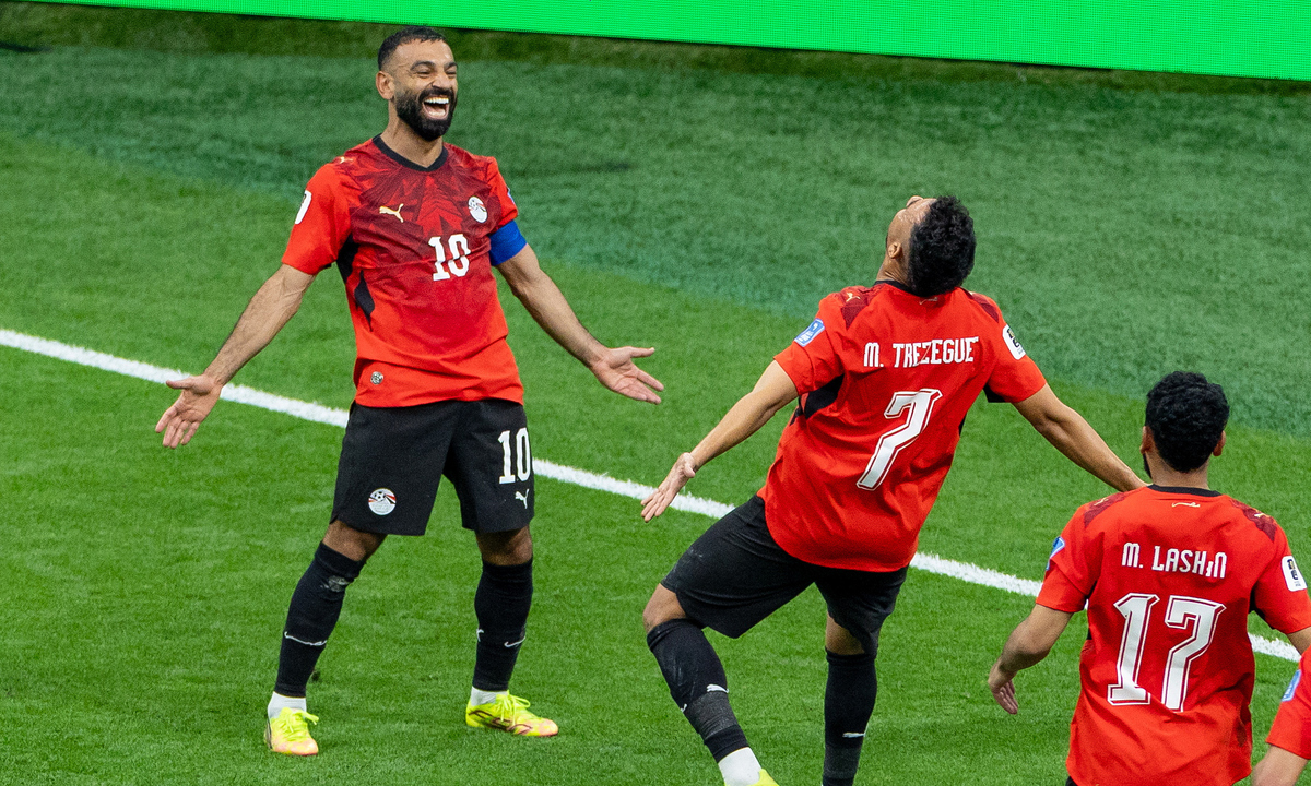 KJC Cược Bóng Đá: Salah Tỏa Sáng, Ai Cập Thắng Lần Đầu Ở World Cup - hình ảnh - betkjc.vip