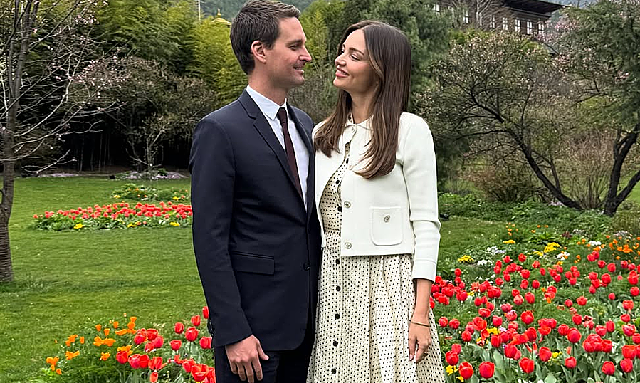 KJC Baccarat và Câu Chuyện Từ Thiện Của Miranda Kerr: Khi Giải Trí Gắn Với Giá Trị Nhân Văn - hình ảnh - betkjc.vip