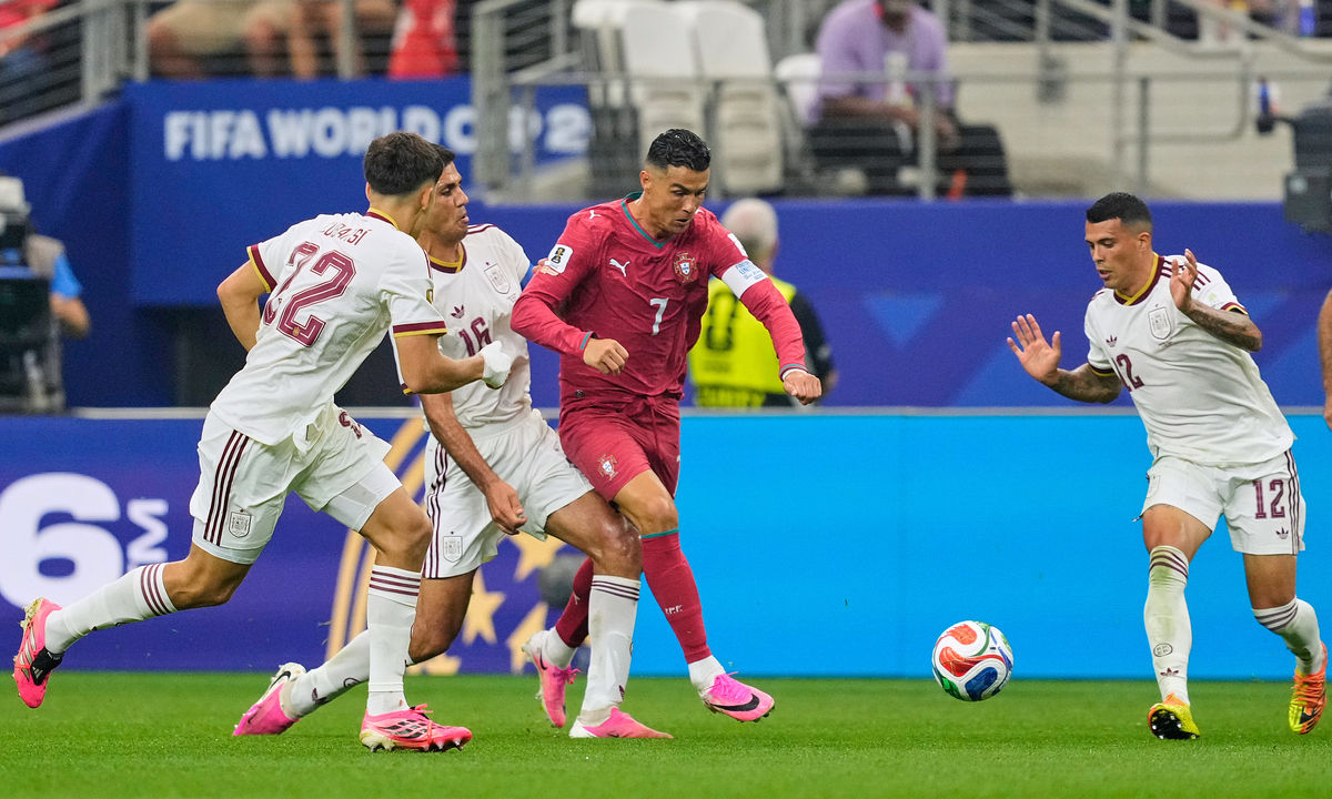 KJC cược thể thao: Ronaldo nhận điểm thấp nhất trong thất bại trước Tây Ban Nha - hình ảnh - betkjc.vip
