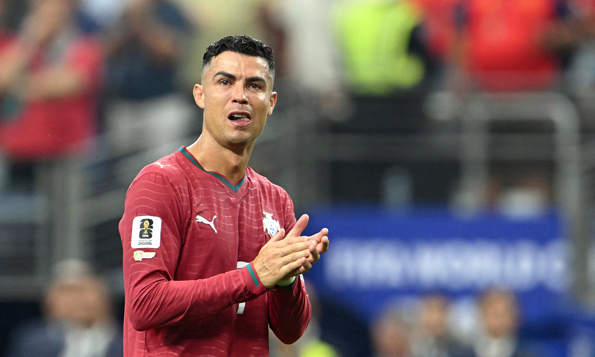Ronaldo bật khóc chia tay World Cup 2026: Khoảnh khắc xúc động của huyền thoại - hình ảnh - betkjc.vip
